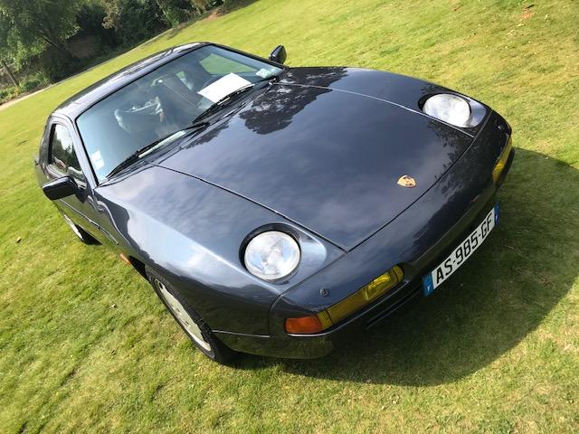 928