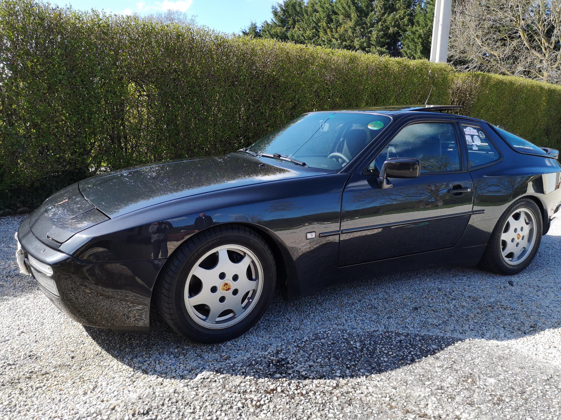 944