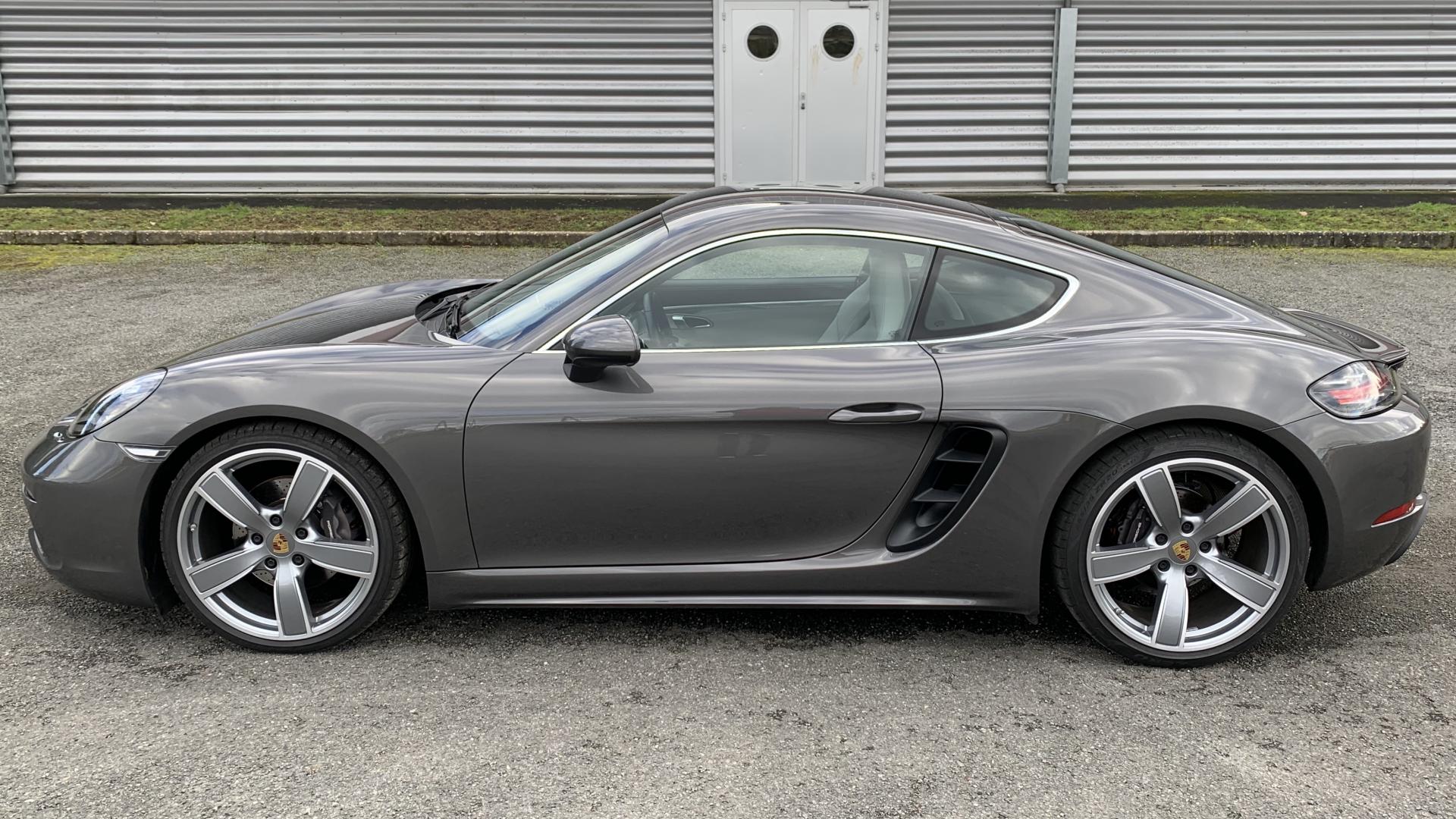 718 Cayman