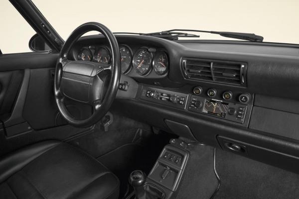 Porsche Classic Navigation dans une 964