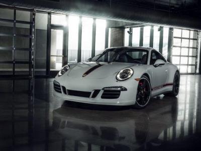 Porsche 911 carrera gts rennsport reunion