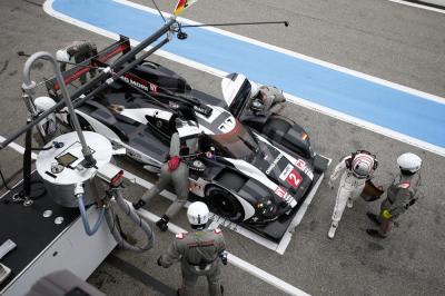 Porsche 919 hybrid dumas jani lieb