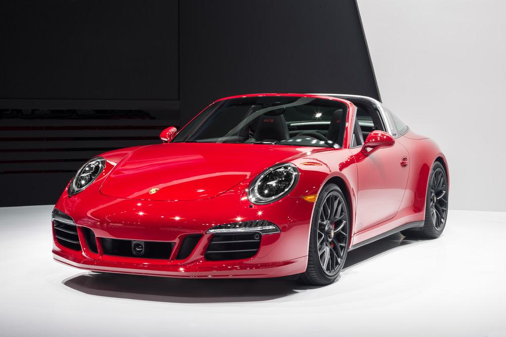 1 porsche 991 targa 4 gts rouge carmin