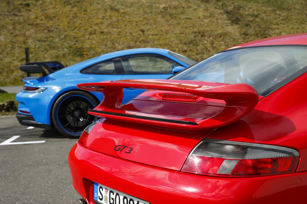 2 porsche 996 gt3 aileron