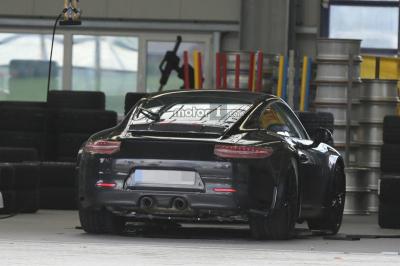 2018 porsche 911 spy photo 1