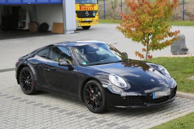 2018 porsche 911 spy photo 2