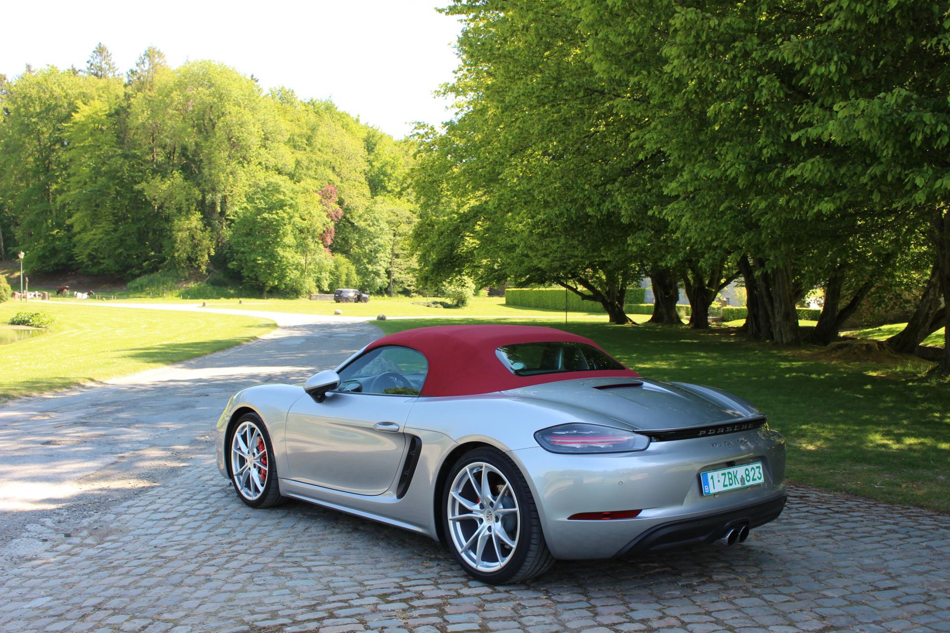 Porsche 718 Boxster S (Boxster)