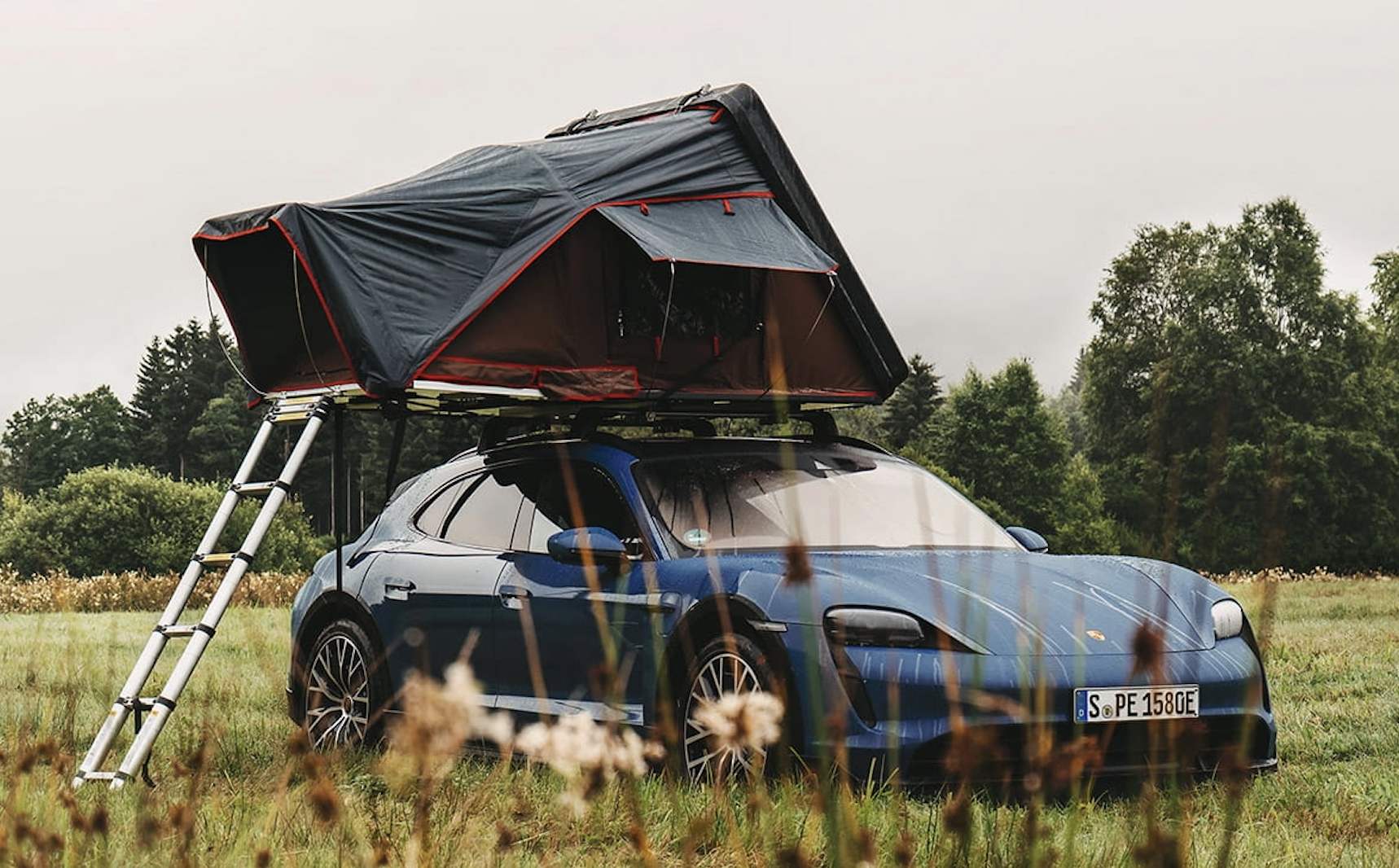 7 destinations où camper avec une tente de toit Porsche