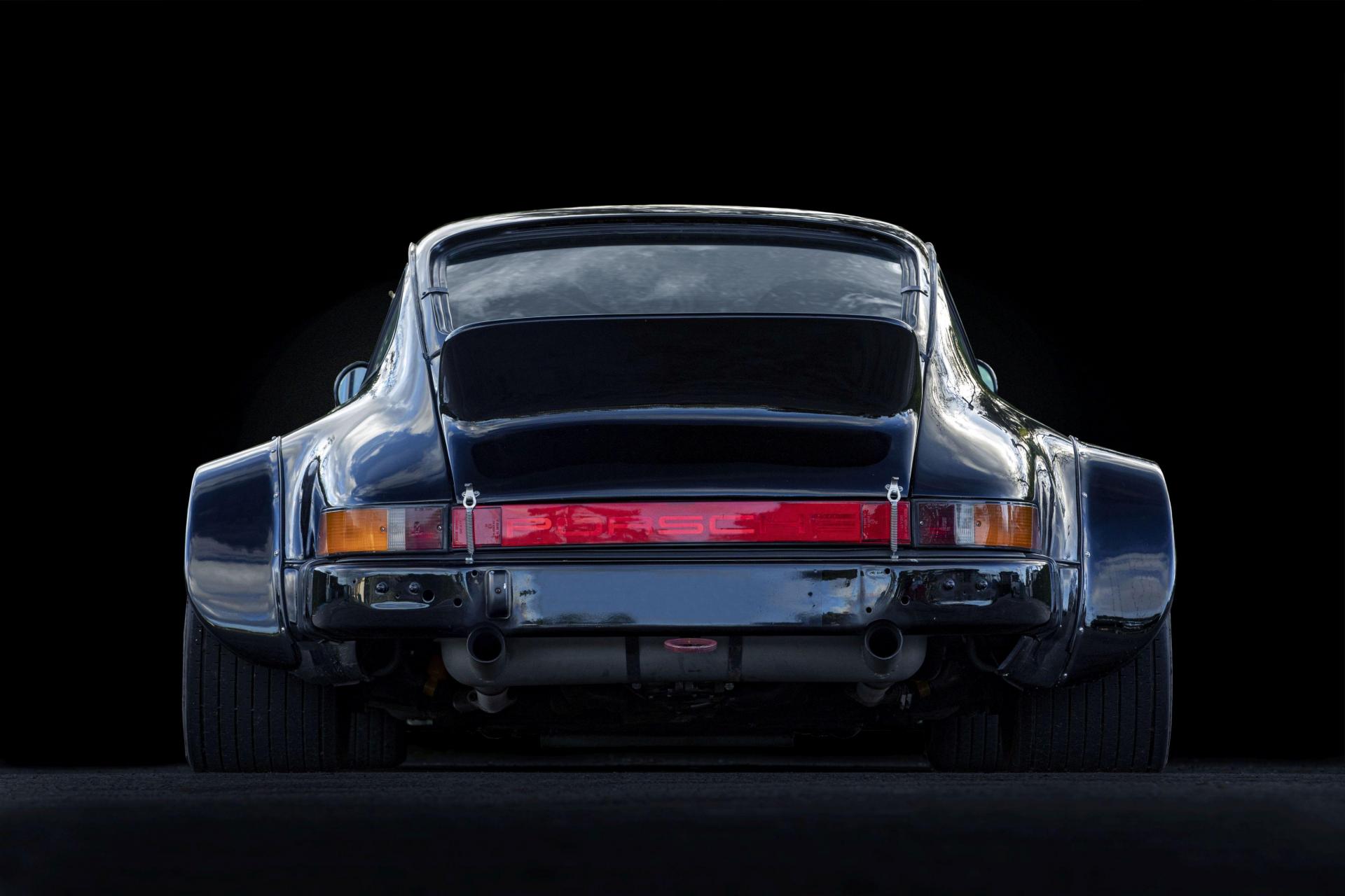 Artcurial porsche 911 sc johnny hallyday