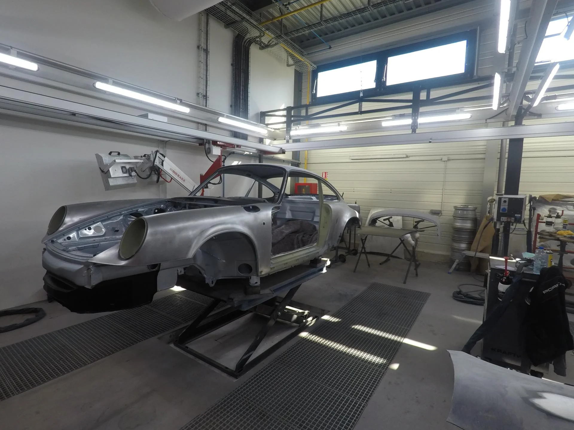 Centre porsche nantes 964 rs