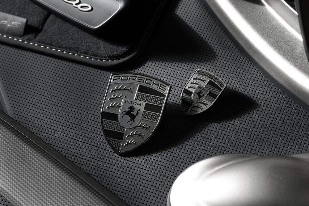 La nouvelle teinte Porsche Turbonite de la gamme Turbo