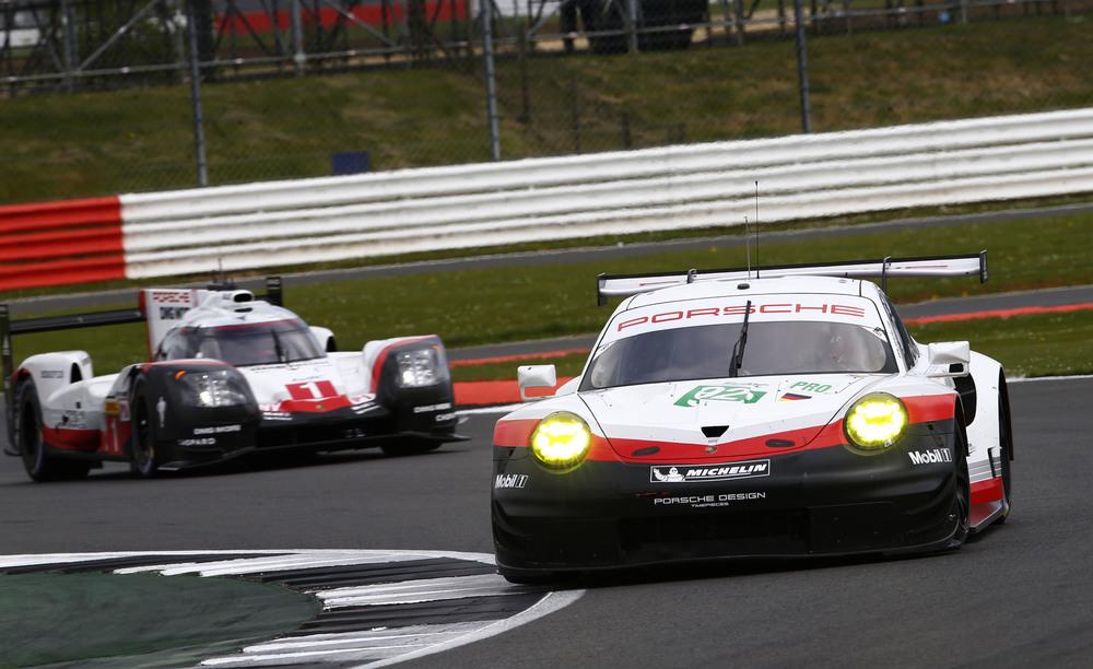 Porsche 911 rsr 92 christensen estre