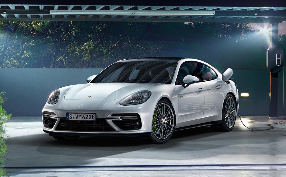 Porsche panamera turbo s e hybrid
