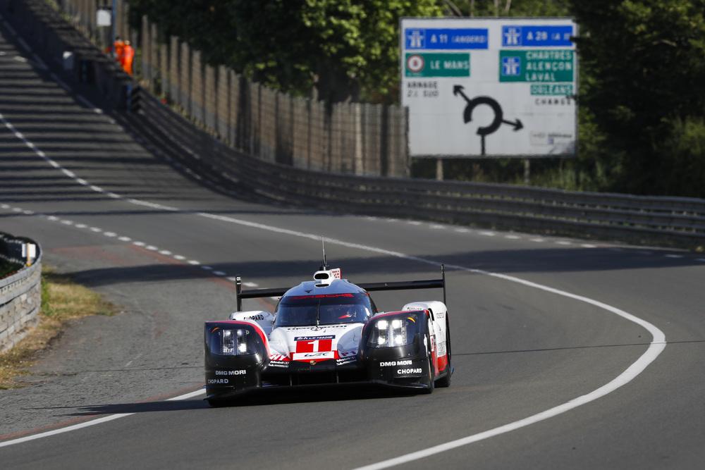 Team porsche lmp1 lemans test 2017 3