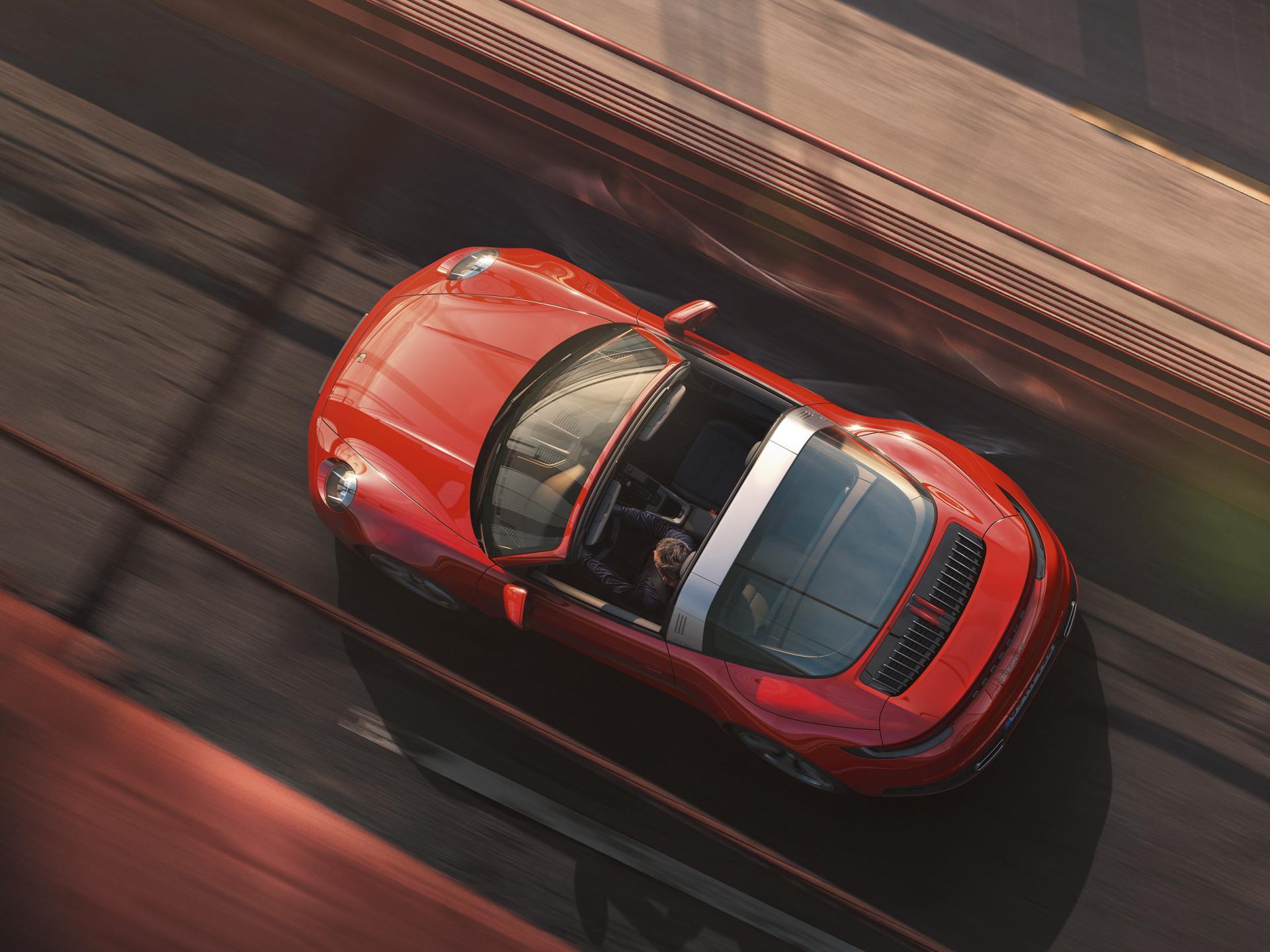Porsche complète la gamme 911 avec les nouvelles 992 Targa