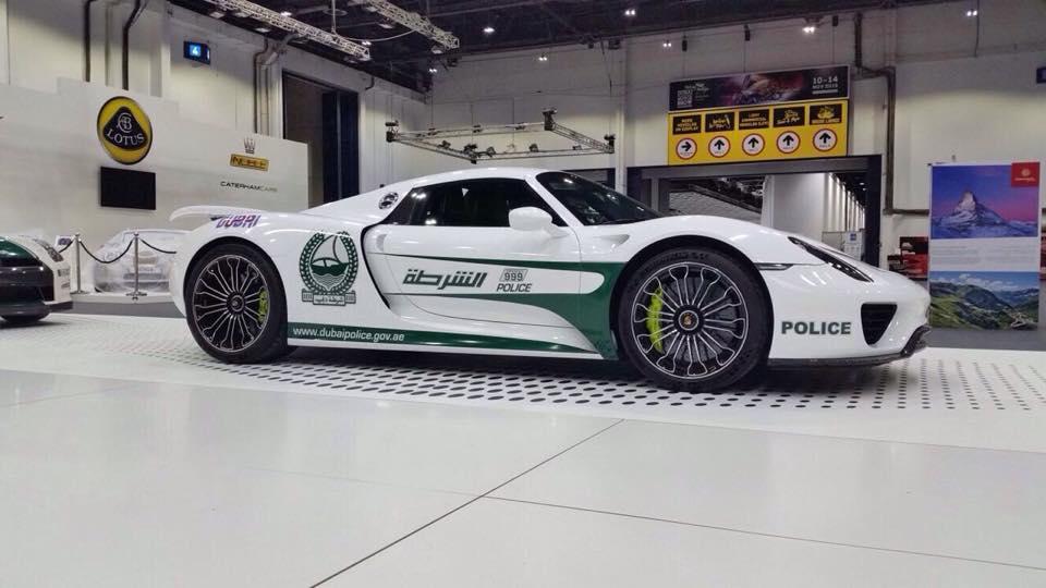 2015 porsche 918 spyder dubai police 2