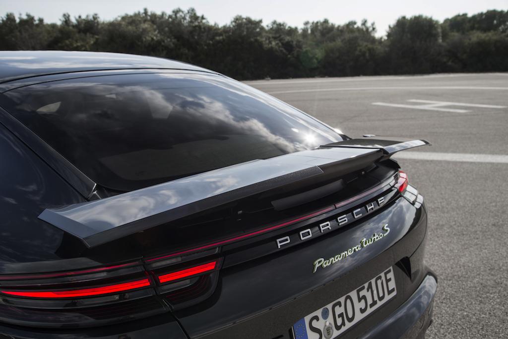 Aileron porsche panamera turbo s e hybrid