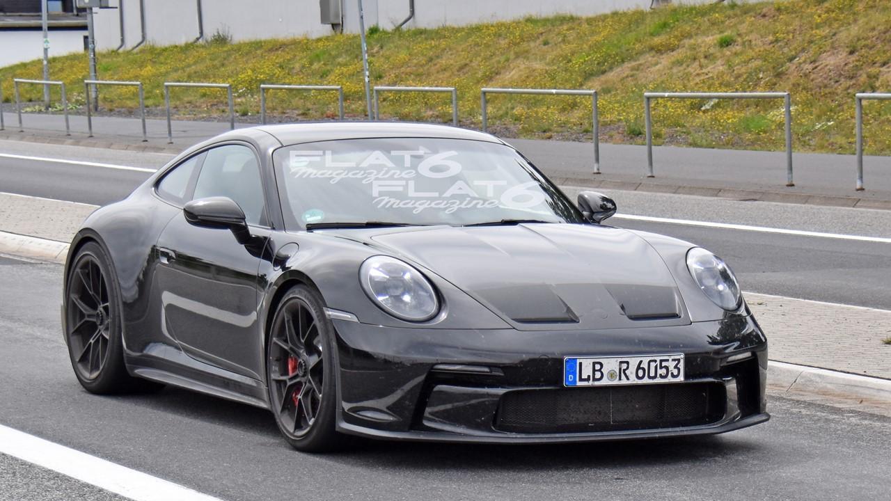 Porsche 992 gt3 touring