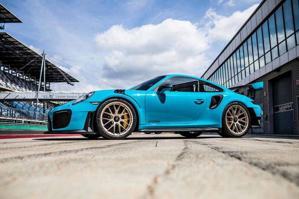 Porsche 991 gt2 rs 11