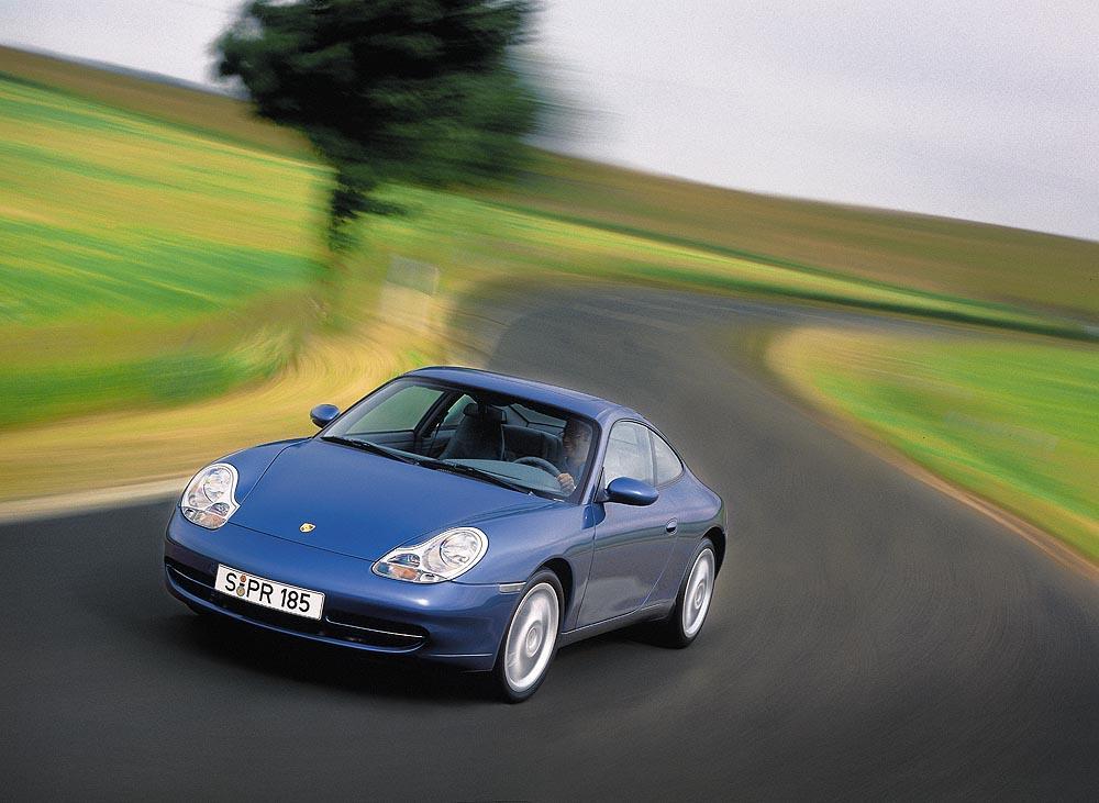 Porsche 996 bleu avant