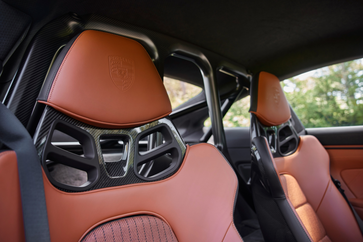 Interieur cognac porsche 911 st flat 6 magazine