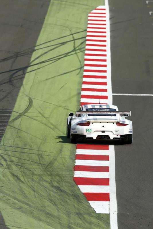 Porsche 991 RSR pilotée par Makowiecki et Pilet