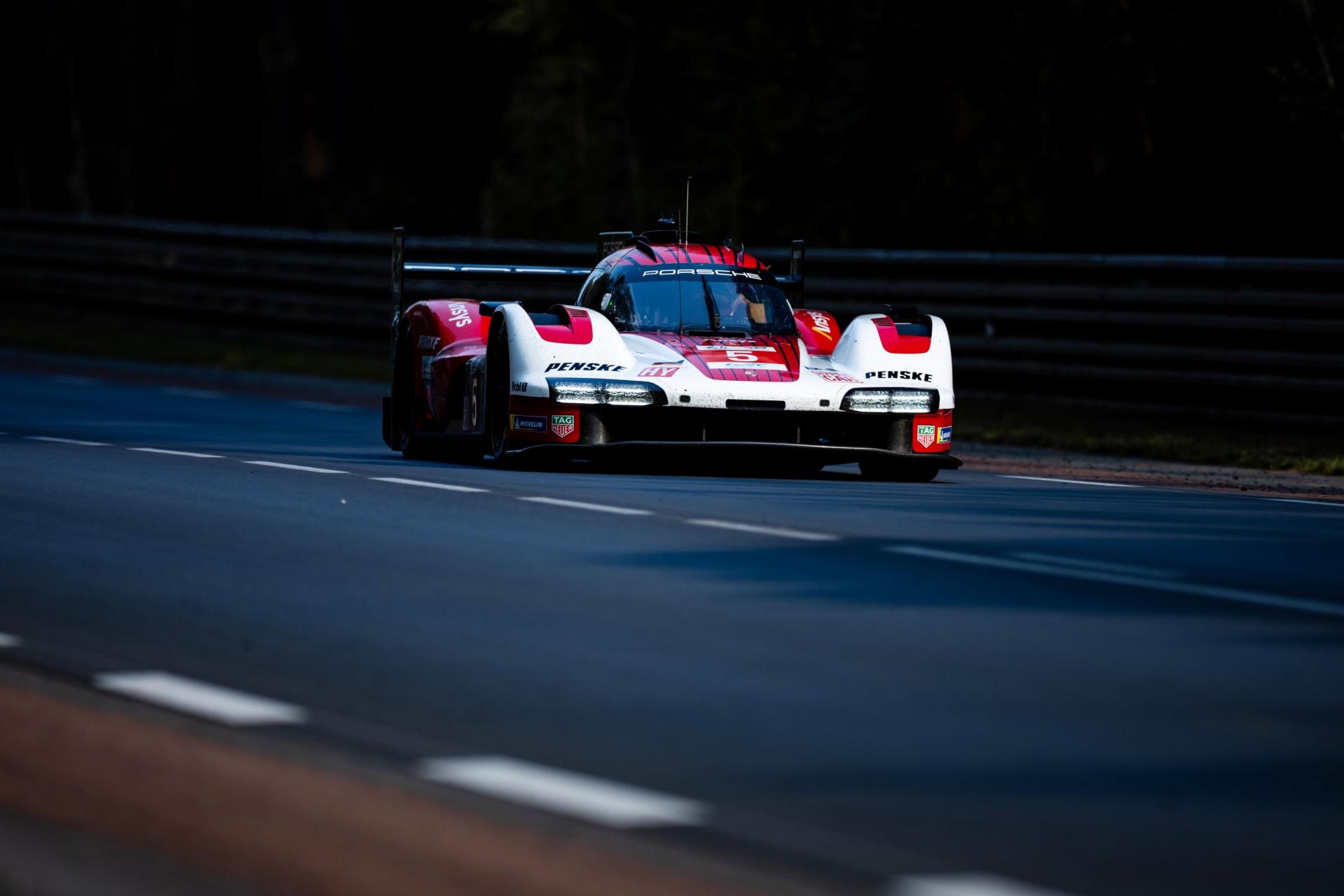 24 Heures du Mans 2025 : Porsche dans le top-3 en qualifications
