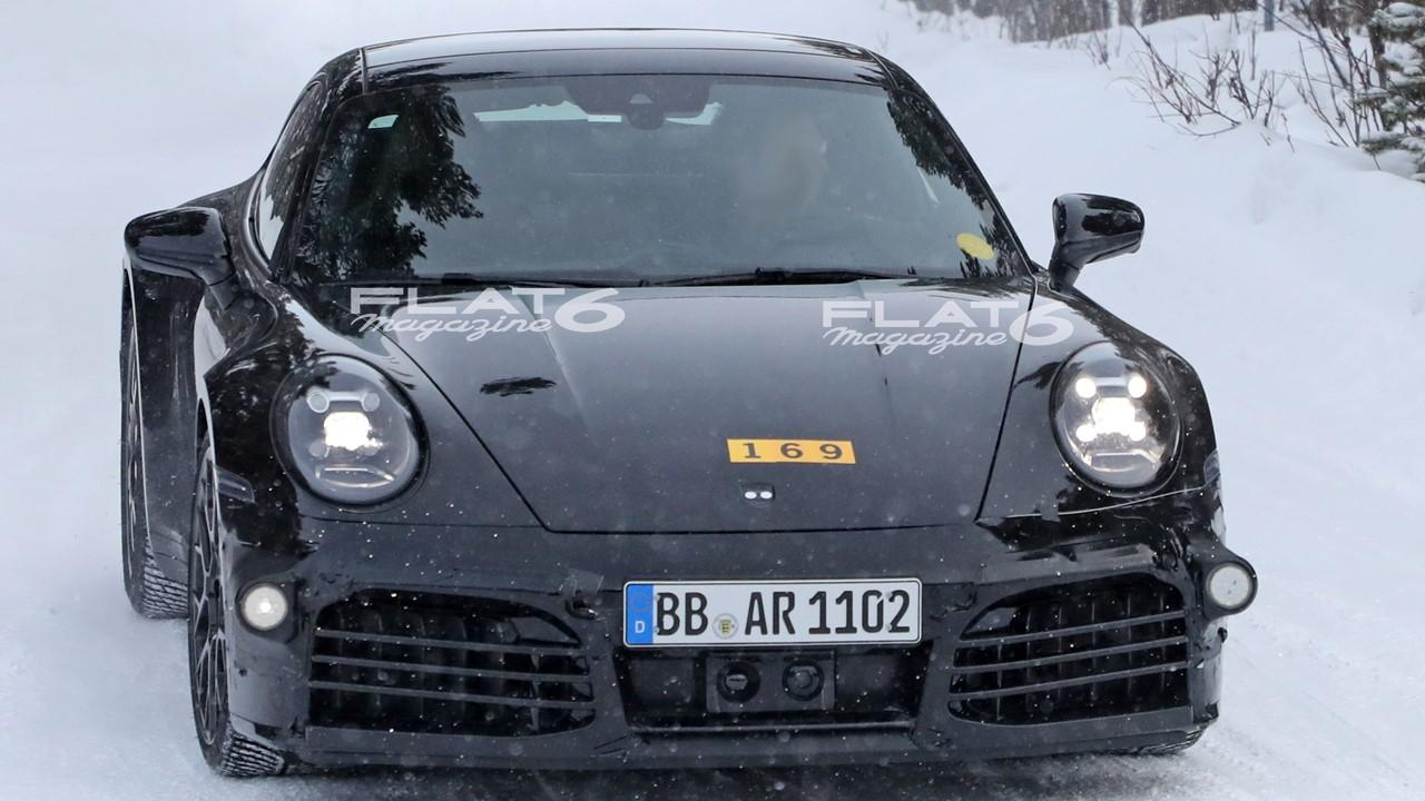 Porche 992 hybrid