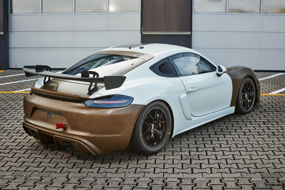Porsche 718 cayman gt4 clubsport mr 2