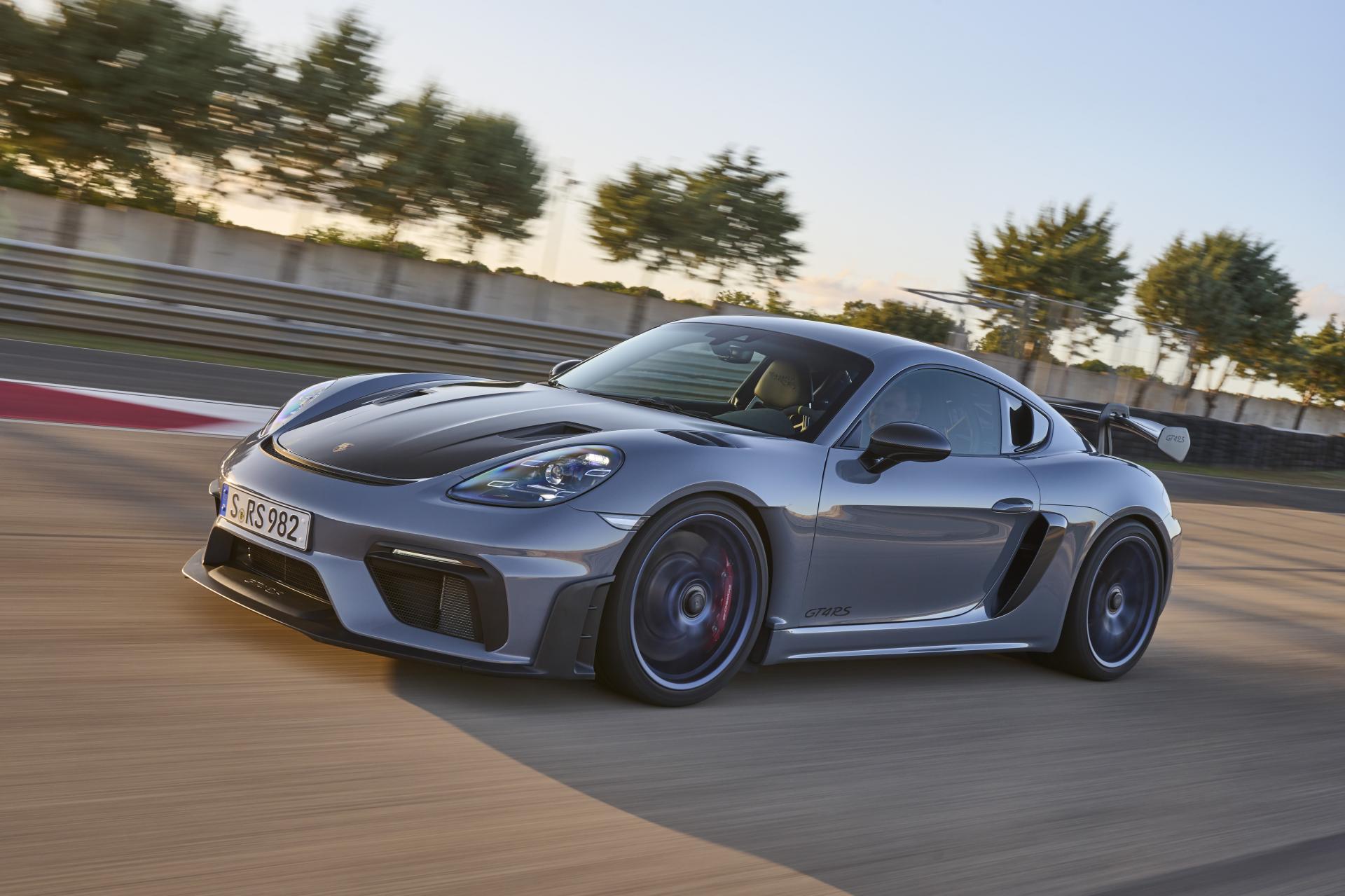 Porsche 718 cayman gt4 rs 7