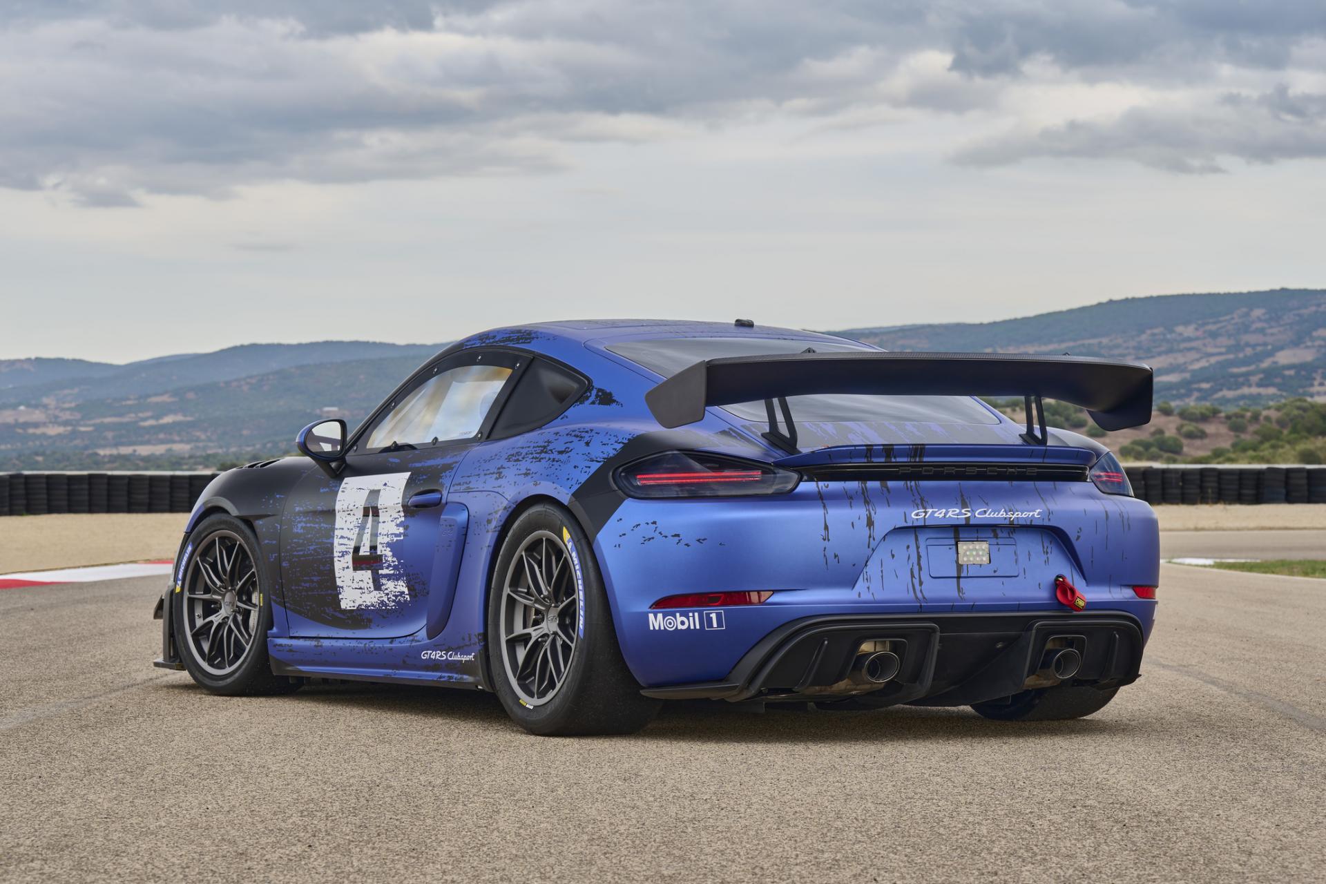 Porsche 718 cayman gt4 rs clubsport 3