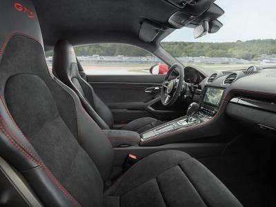 Porsche 718 cayman gts inside