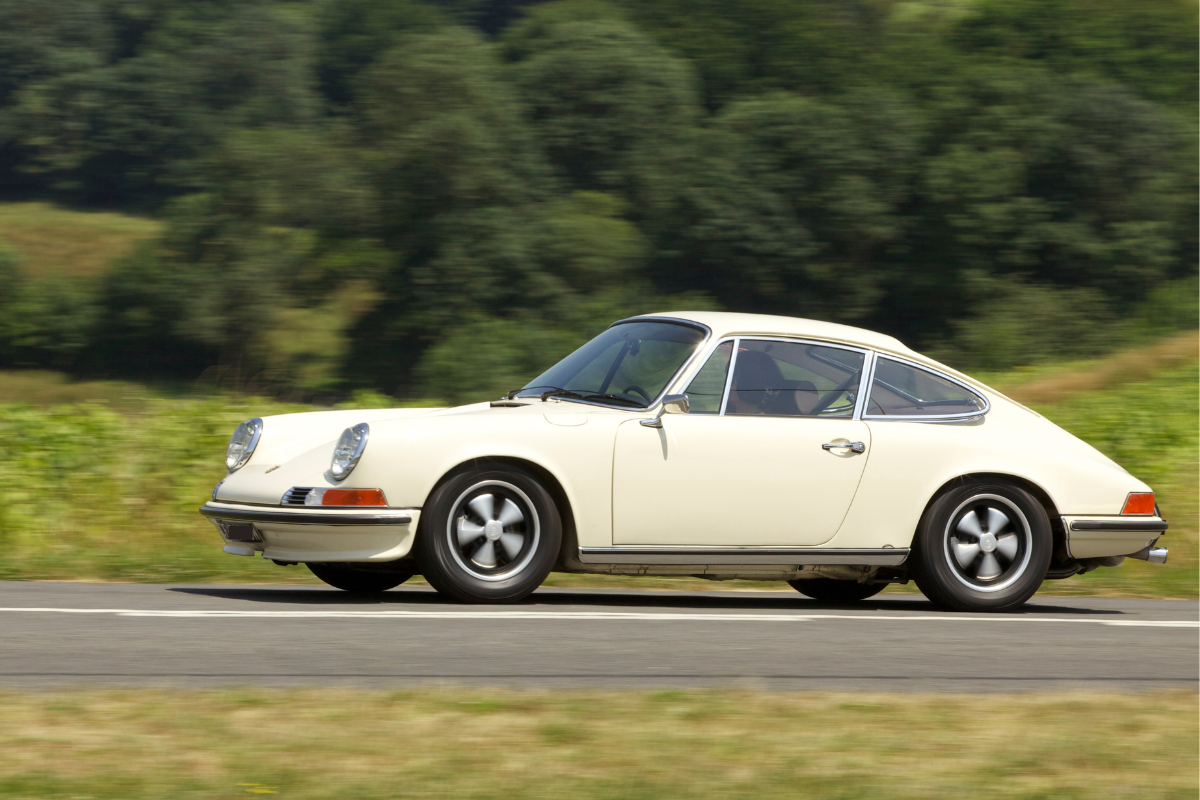 Porsche 911 2 4 s flat 6 magazine