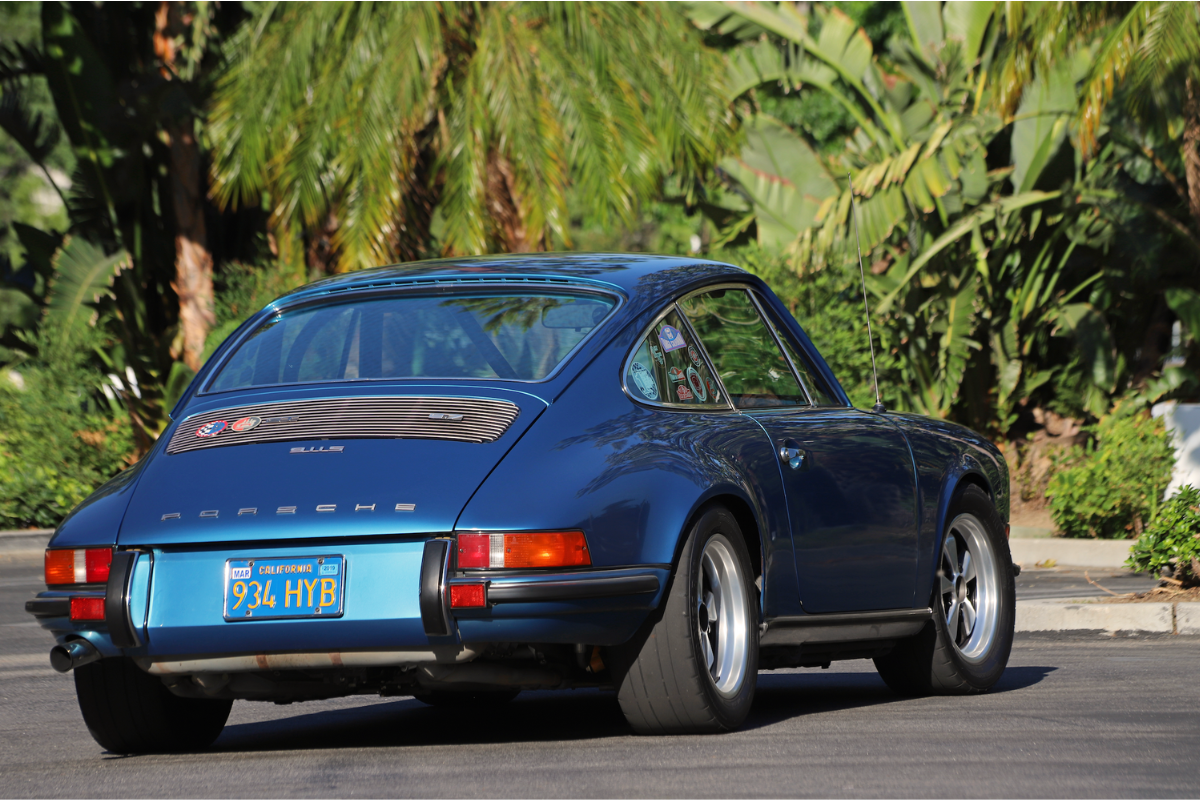 Porsche 911 2 4s flat 6 magazine png