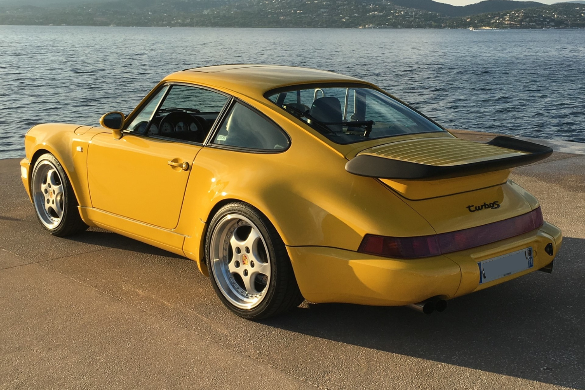 Porsche 911 964 turbo s 2