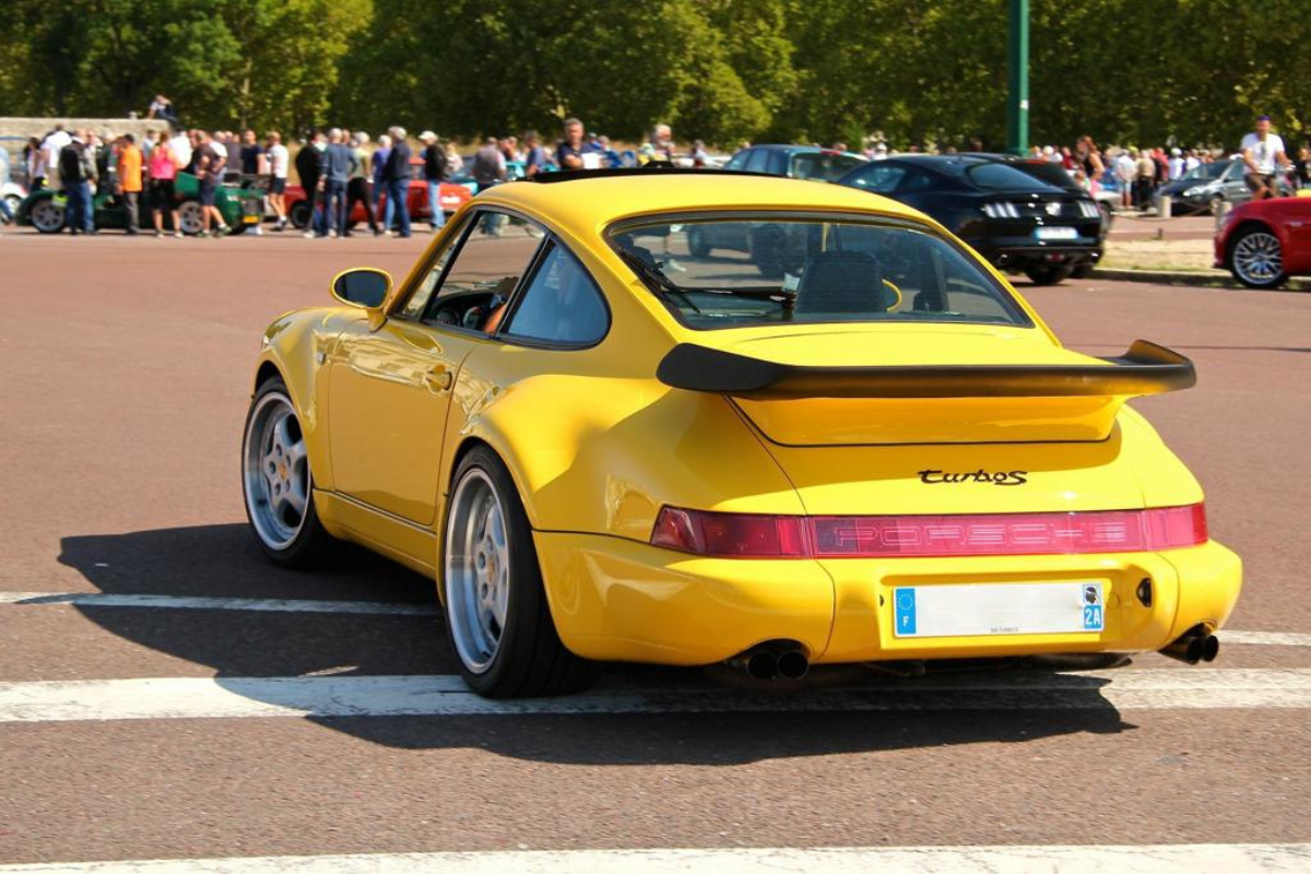 Porsche 911 964 turbo s 5