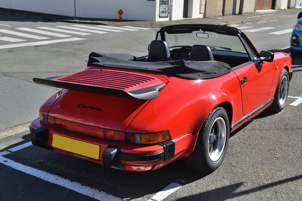 Porsche 911 carrera 3 2 cabriolet flat 6 mag