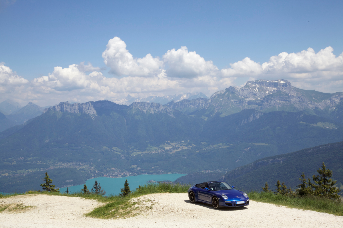 Porsche 911 carrera 4 gts cabriolet