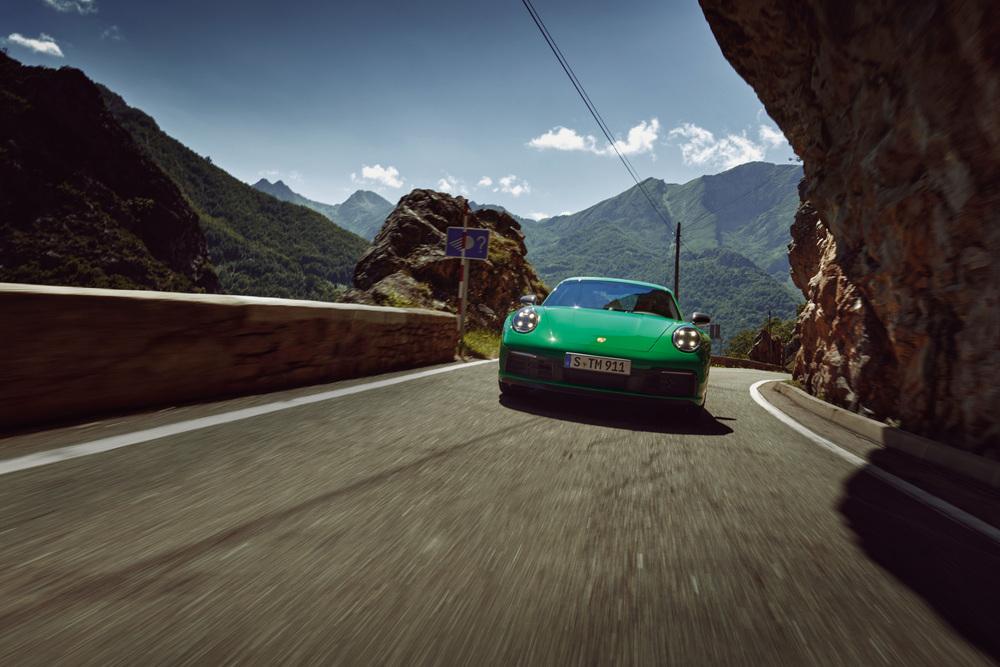 Porsche 911 carrera t flat 6 magazine jpg
