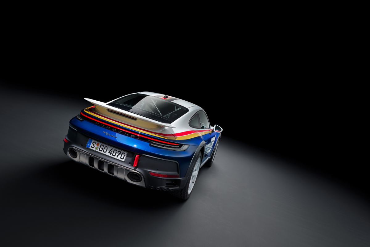 Porsche 911 dakar flat 6 magazine png