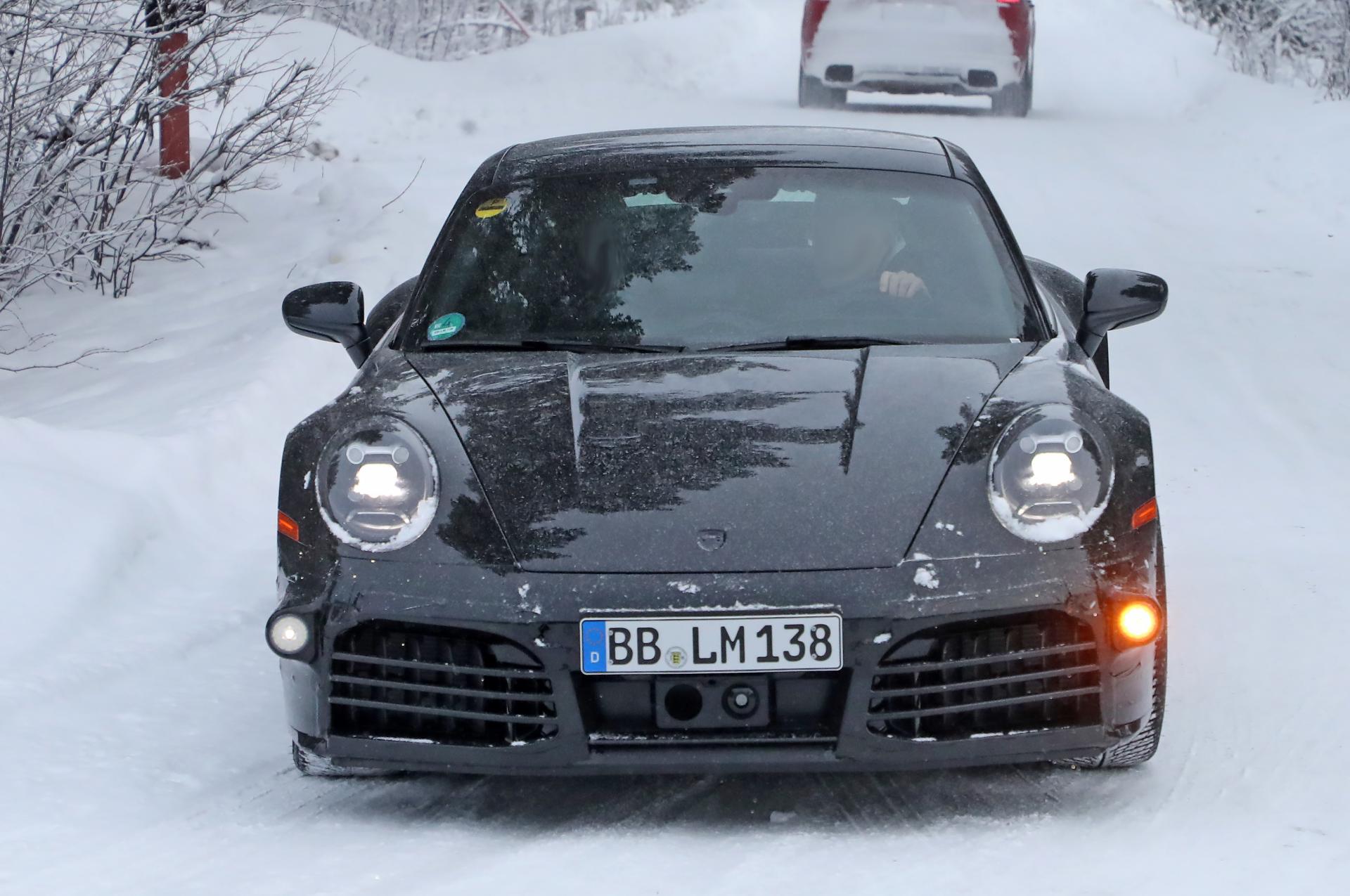 Porsche 911 facelift 13