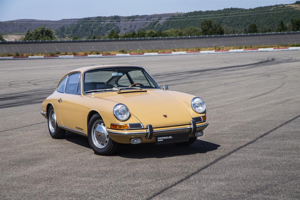 Retromobile 2023 célébrera les 60 ans de la Porsche 911