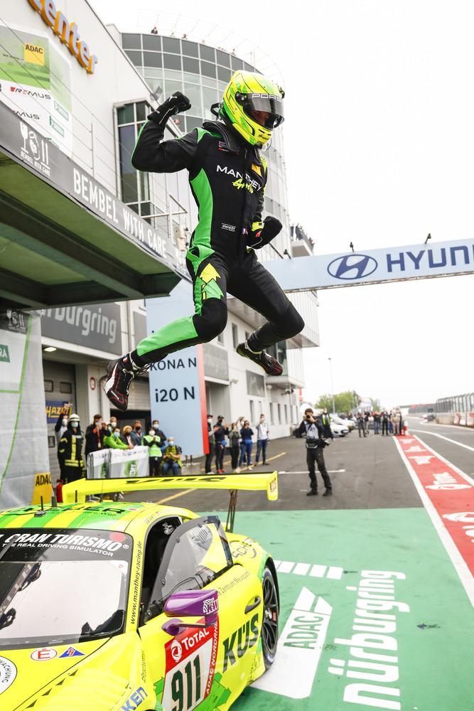 Porsche 911 gt3 r 24h nurburgring 2021 10