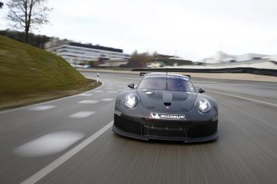 Porsche 911 gte 2017 2