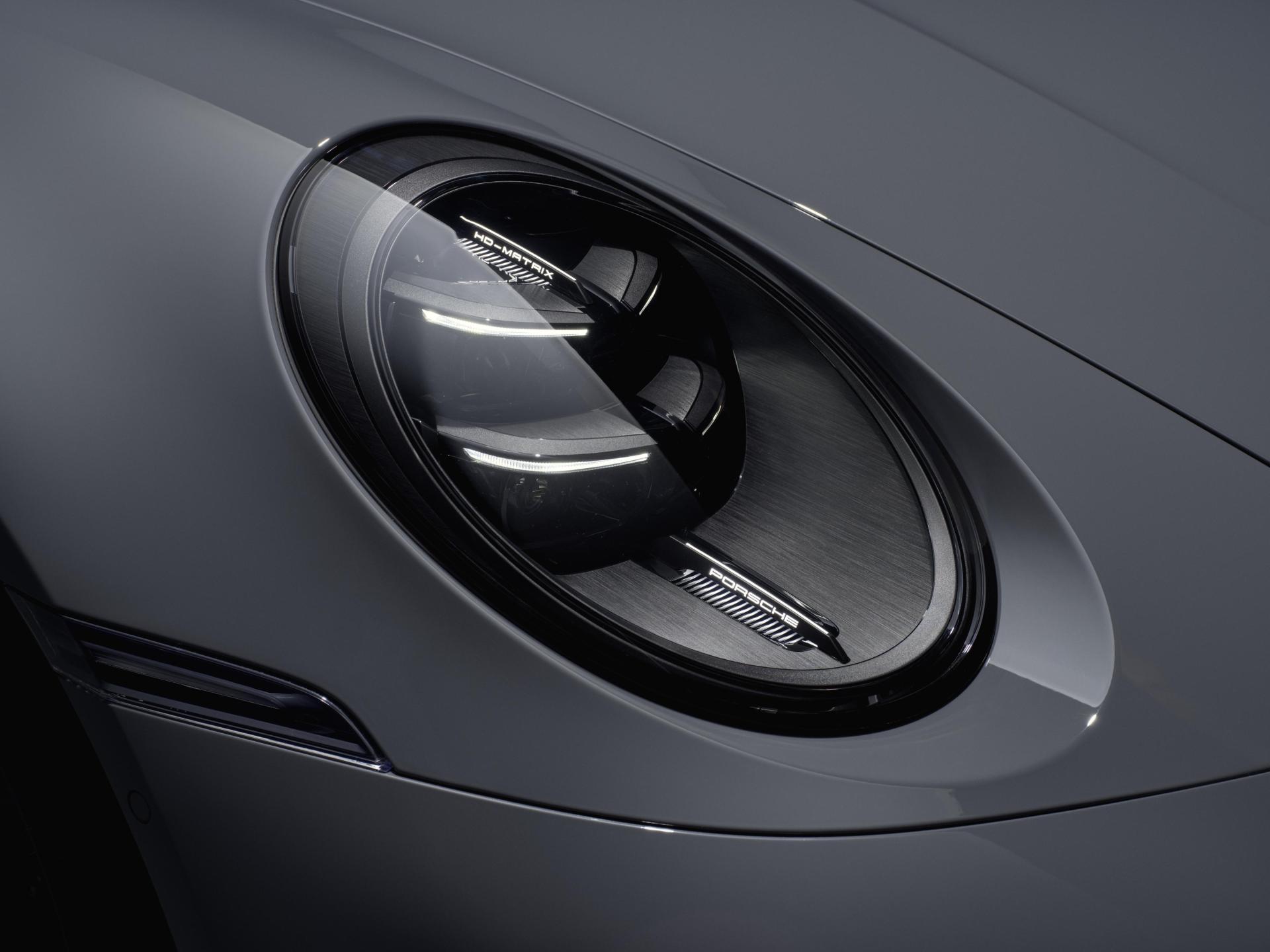 Porsche 911 hybride flat 6 magazine 5