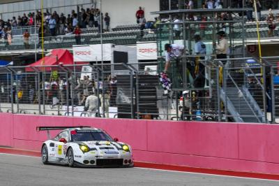 Porsche 911 rsr earl bamber fre de ric makowiecki