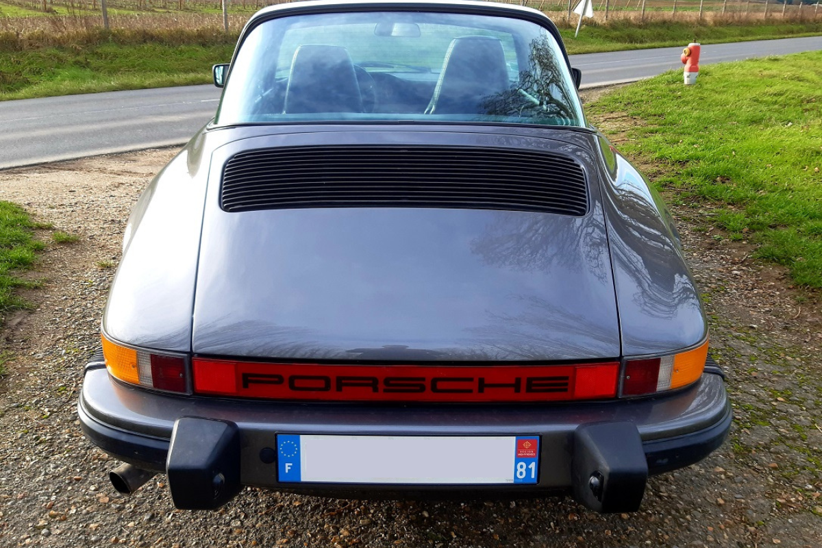 Porsche 911 targa flat 6