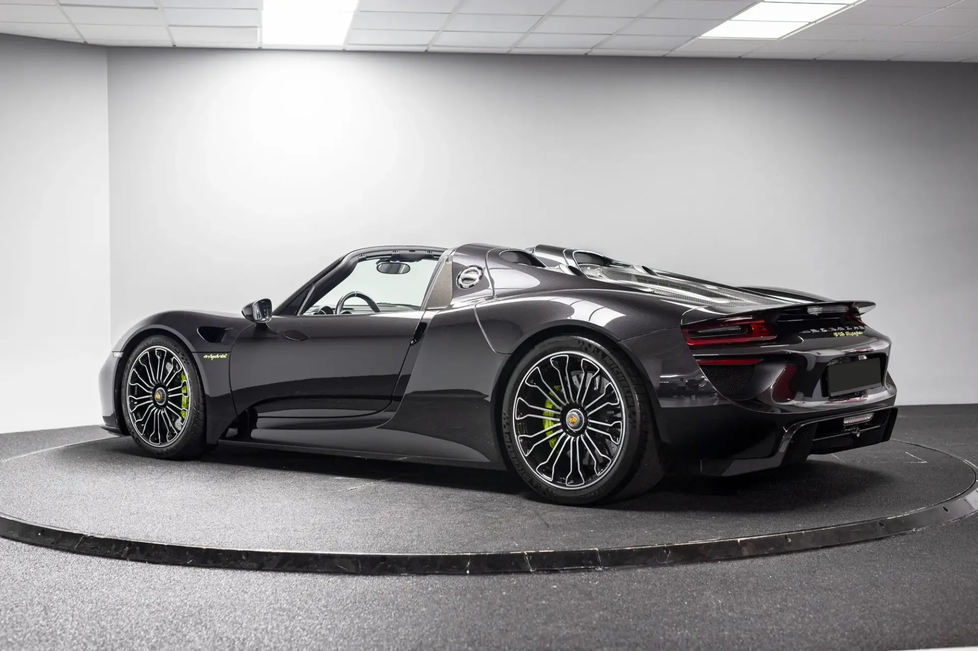 Porsche 918 spyder 2