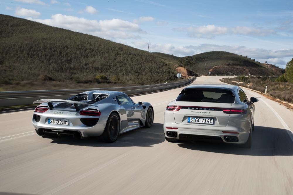 Porsche 918 spyder et panamera hybrid