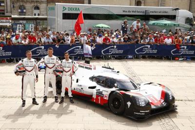 Porsche 919 hybrid nick tandy andre lotterer neel jani